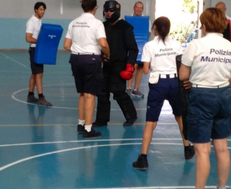 Iniziati i corsi di auto difesa per gli agenti di Polizia Locale