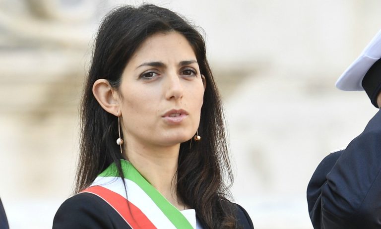 Maltempo, Raggi davanti al meteo: “Dopo il vento arriverà la pioggia”. Le previsioni per Roma e il Lazio