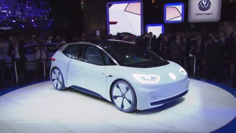 Volkswagen annuncia l’arrivo dell’auto elettrica a basso costo