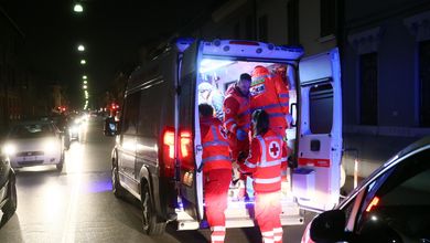 Modena, muore stritolato dal macchinario del pastificio che stava cercando di riparare