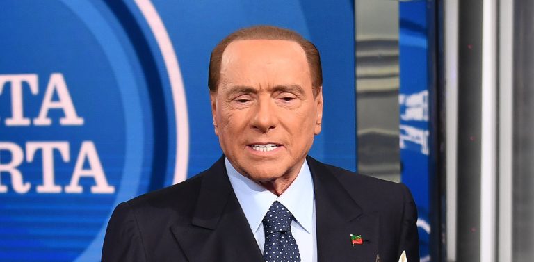 L’annuncio di Berlusconi: “Ora Forza Italia farà opposizione dura e pura alla grillina”