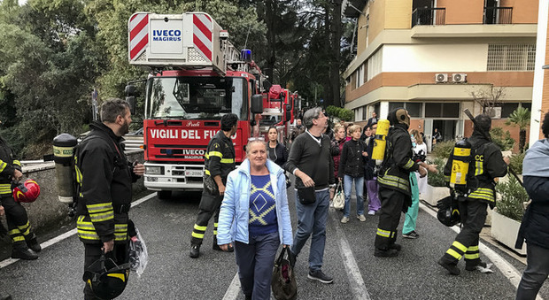 Fiamme nell’ospedale Villa San Pietro di Roma, evacuati trenta pazienti