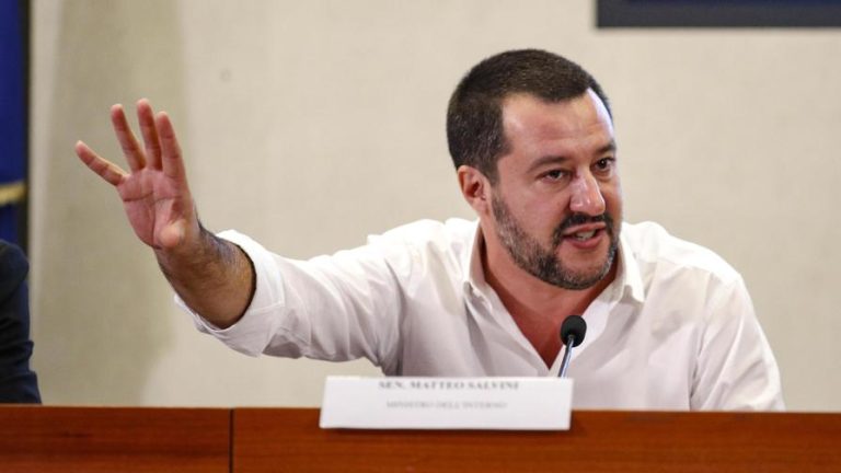 L’avvertimento di Salvini: “Bruxelles non provi a mettere le sanzioni contro il popolo italiano”