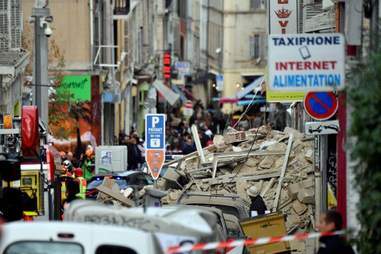 Edificio crollato a Marsiglia, tra i dispersi c’è anche una donna italiana di 30 anni
