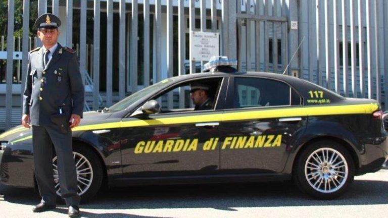 Roma, blitz della Finanza contro il riciclaggio: emesse 23 ordinanze di custodia cautelare