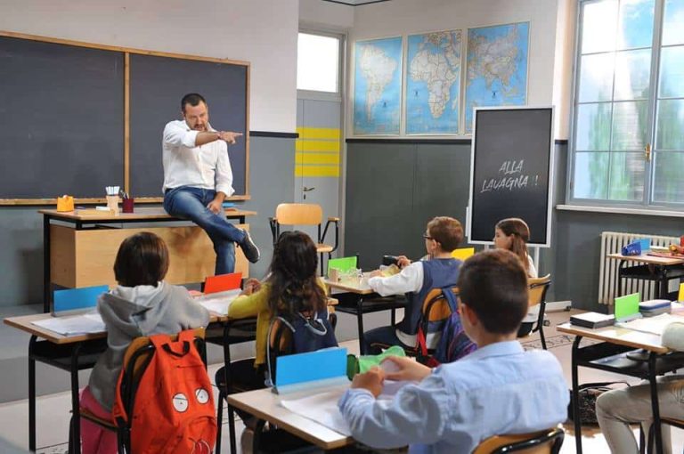 Matteo Salvini inaugura la prima puntata di “Alla lavagna”, bufera sulla Rai