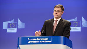 Nuovo ‘avvertimento’ da Dombrovskis: “La decisione  dell’Italia di non modificare la manovra è controproducente”