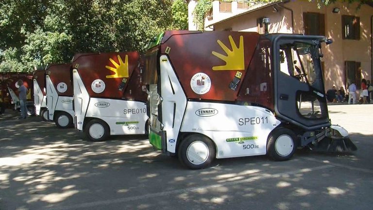 Partite le pulizie straordinarie in tutti i Municipi di Roma Capitale