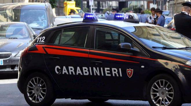 Ostia Antica: minaccia la moglie con una mazza da baseball, arrestato dai carabinieri