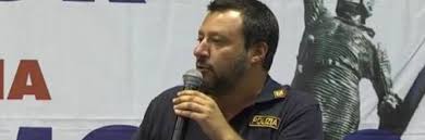 L’Ironia di Matteo Salvini: “Faccio il ministro e lo sbirro!”