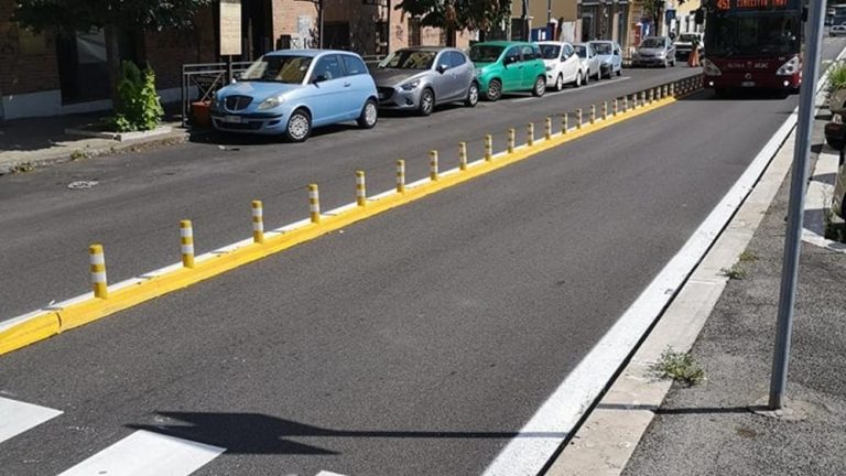 Roma, cordoli a protezione di bus e tram in via Emanuele Filiberto