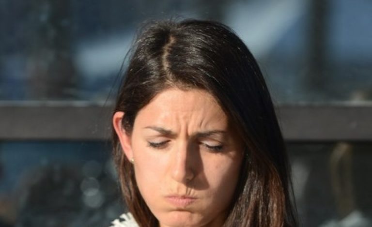 Processo Virginia Raggi, ecco cosa rischia la sindaca in caso di condanna in primo grado