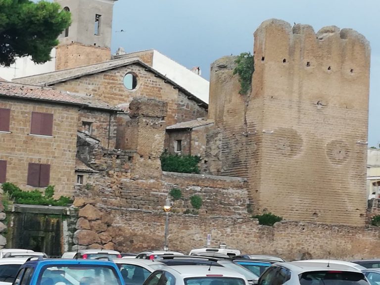 Messa in sicurezza della torre medievale, il comune di Cerveteri emette ordinanza