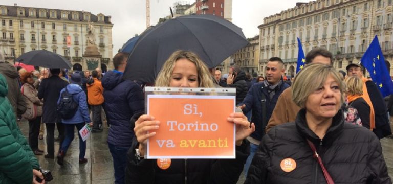 Torino, maxi raduno per dire sì alla Tav
