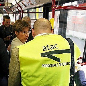 Atac, aumentano le sanzioni. Ogni giorno oltre 600 multe