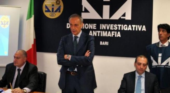Bari, blitz della Dia: 13 arresti nei confronti di due organizzazioni criminali
