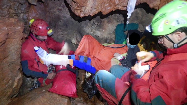 Salvata la donna intrappolata in una grotta di Isnello (Palermo)