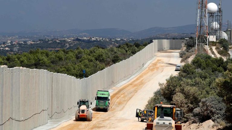 Israele, blitz contro i tunnel Hezbollah al confine con il Libano