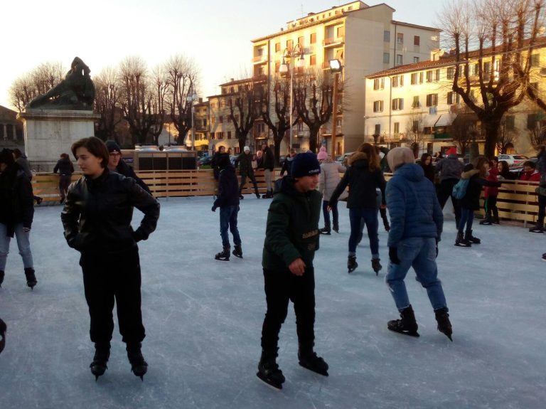 Grande spettacolo On Ice sulla pista di pattinaggio