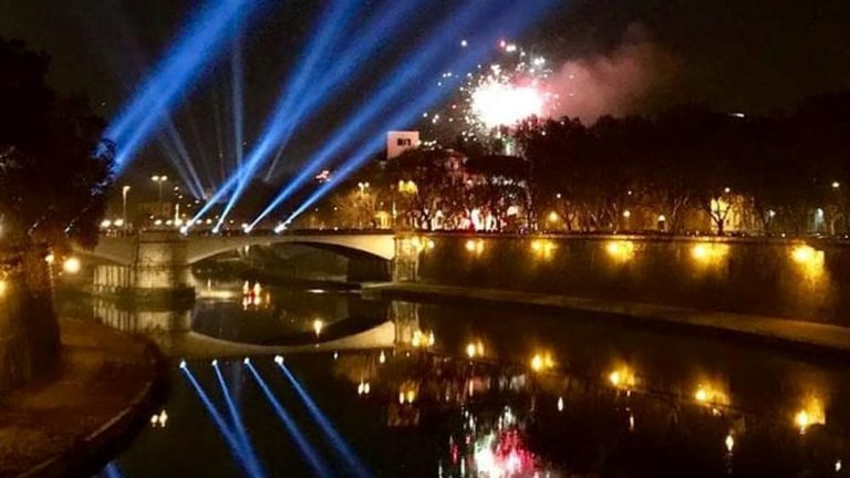 Ecco il Capodanno di Roma Capitale. 24 ore di festa, 1000 artisti e 100 performance. L’evento dedicato alla luna