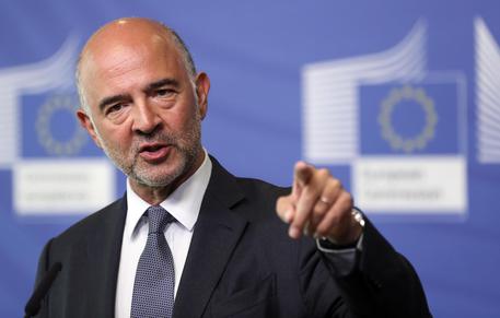 Italia-Ue, ore cruciali per l’intesa. Moscovici ottimista e Conte prepara la controproposta