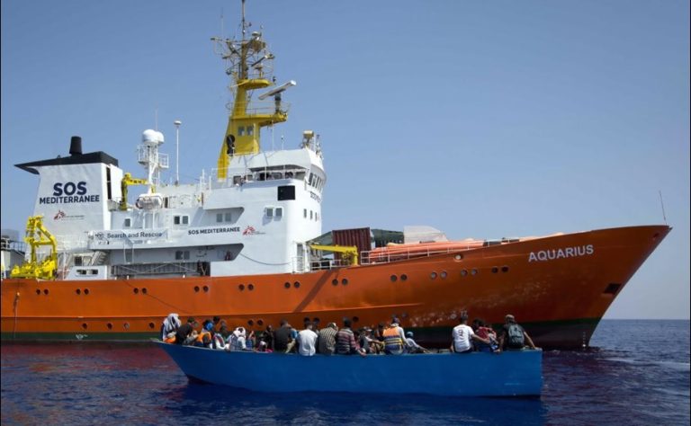 Salvini annuncia: “La nave Aquarius chiude le attività. Meno morti, meno sbarchi. Bene così”