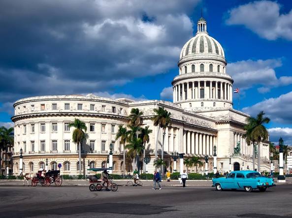 Cuba, la nuova Costituzione vieta i matrimoni gay