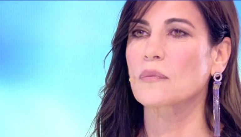 Spettacolo, la cantante Paola Turci: “Molestata a 13 anni”