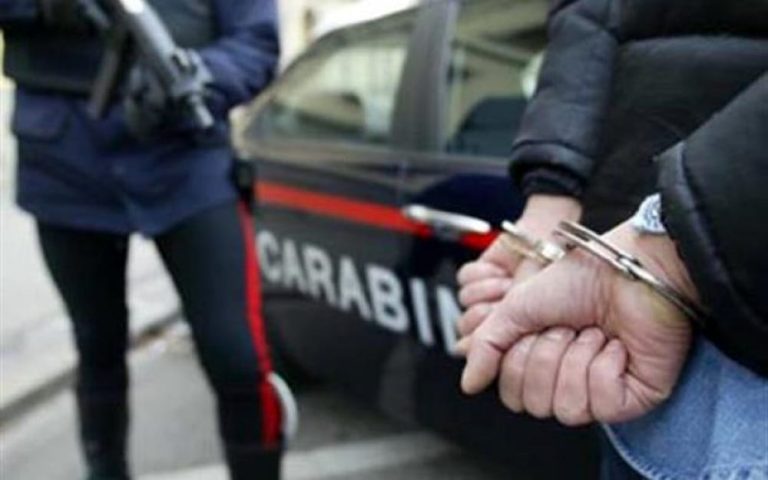 Pedofilo alla sbarra, ubriaco violenta la nipote di 13 anni