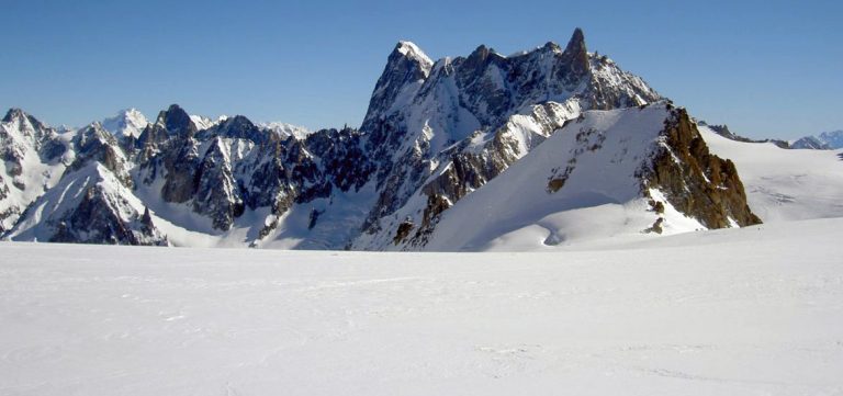 Aosta, alpinista polacco è morto sul versante francese del Monte Bianco
