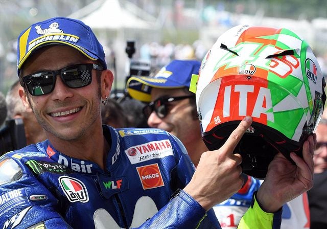 I primi 40 anni di Valentino Rossi: auguri da tutta l’Italia