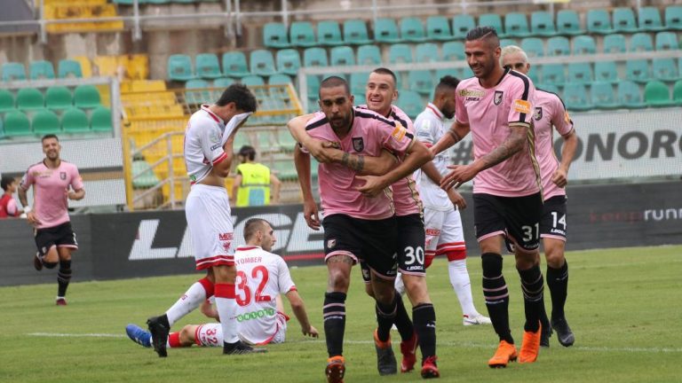 Sport, siglato un accordo per salvare il Palermo calcio