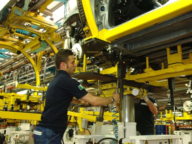 Nuovo crollo del fatturato industriale (-7,3%)