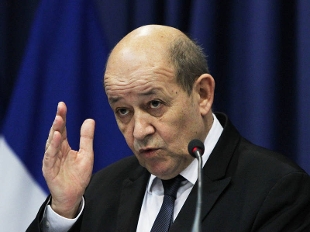 Italia-Francia, parla il ministro degli Esteri Le Drian: “Il nostro ambasciatore tornerà presto ma Di Maio ha oltrepassato il limite”