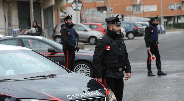 Legione Carabinieri Lazio, Tor Bella Monaca: arresti per detenzione e spaccio stupefacenti 