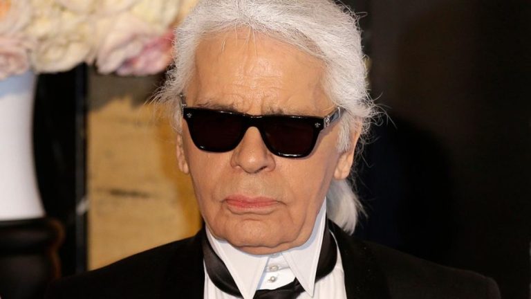 Parigi, si è spento il ‘kaiser’ della moda: Karl Lagerfeld: guidò Chanel e Fendi