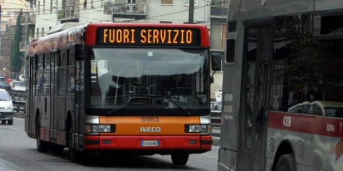 Autista Atac finisce il turno e va casa con il ‘suo’ bus, lo parcheggia e va tranquillamente a letto dormire