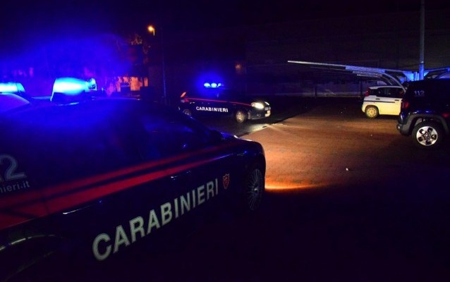 Reggio Calabria, rapinavano i cacciatori: blitz dei carabinieri, sette in manette
