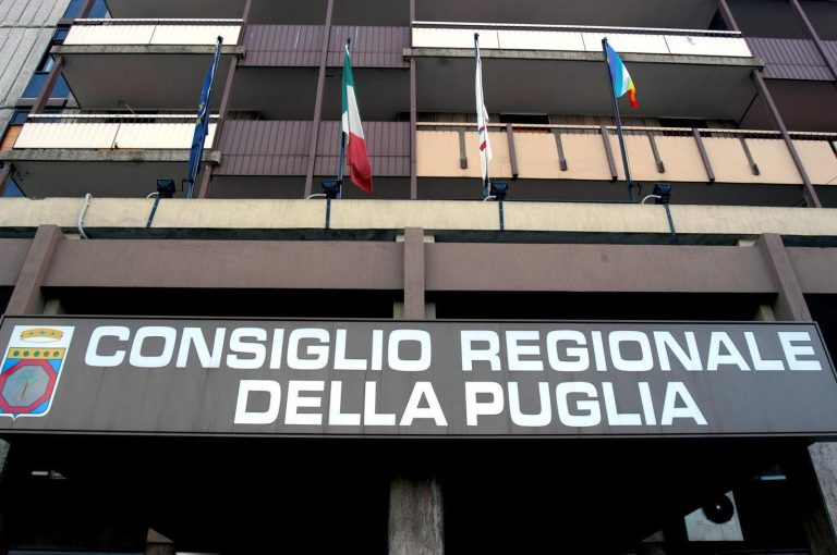 Puglia, accordo bipartisan contro l’autonomia