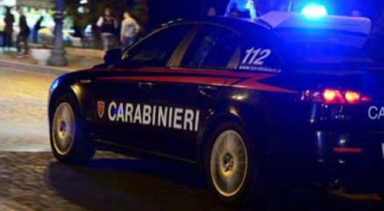 Piumazzo (Modena), tenta di uccidere entrambi i genitori: arrestata la figlia 30enne