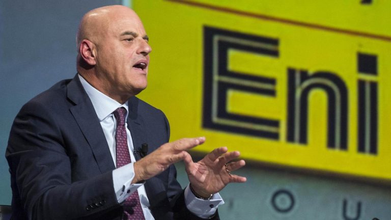 Eni, parla l’ad De Scalzi: “L’accordo con Abu Dhabi rafforza la nostra posizione nel mondo”