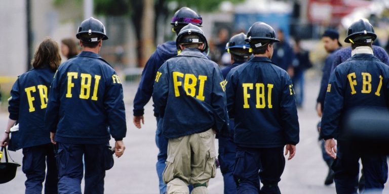 Usa, ufficiale della Guardia Costiera in manette: per l’Fbi voleva colpire politici a Washington