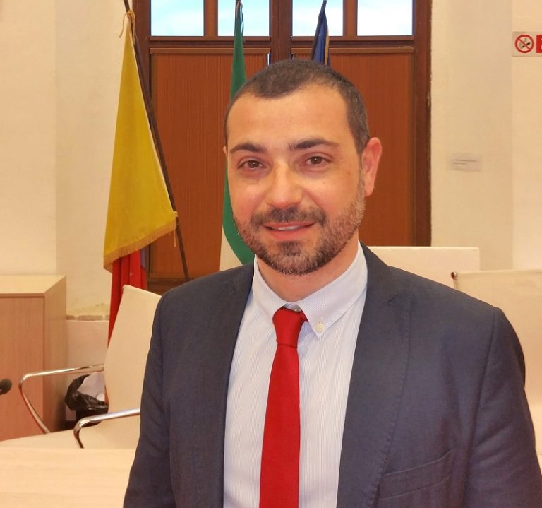Il vice sindaco Giuseppe Zito: “Non la firmo”