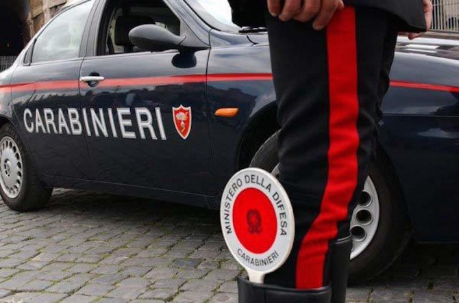 Montesacro, in una casetta di legno la base per spacciare droga, due arresti