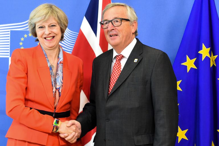 Brexit, Theresa May e Juncker si rivedranno alla fine del mese
