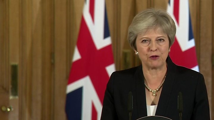 L’appello di Theresa May alla Ue: “Non intrappolateci nel backstop”