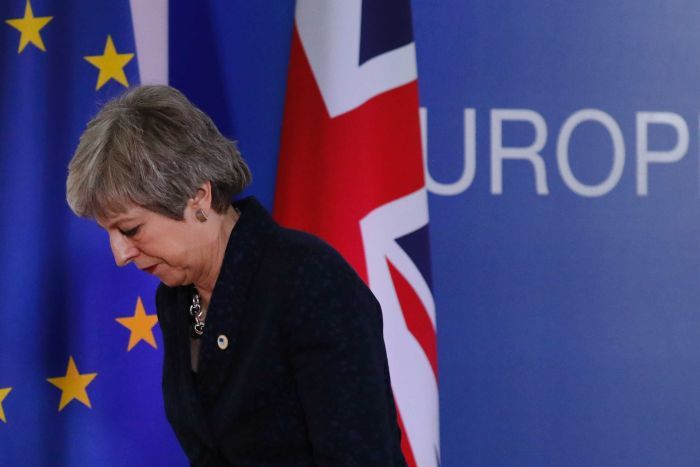 Brexit, settimana decisiva: Theresa May riunisce il governo