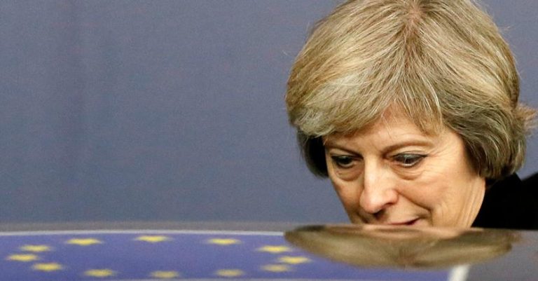 Brexit, Theresa May offre le sue dimissioni in cambio di un accordo con il Parlamento britannico