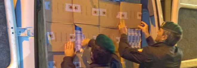 Gorizia, la Finanza sequestra 14 quintali di tabacchi esteri per un valore di 250mila euro: denunciate due persone