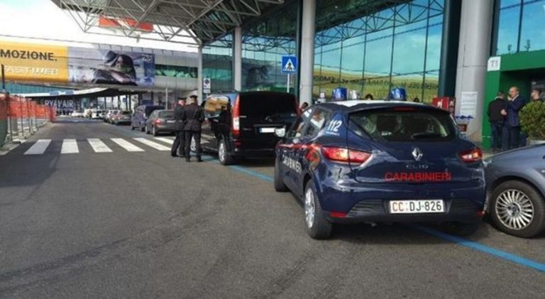 Carabinieri in azione a Fiumicino a Ciampino